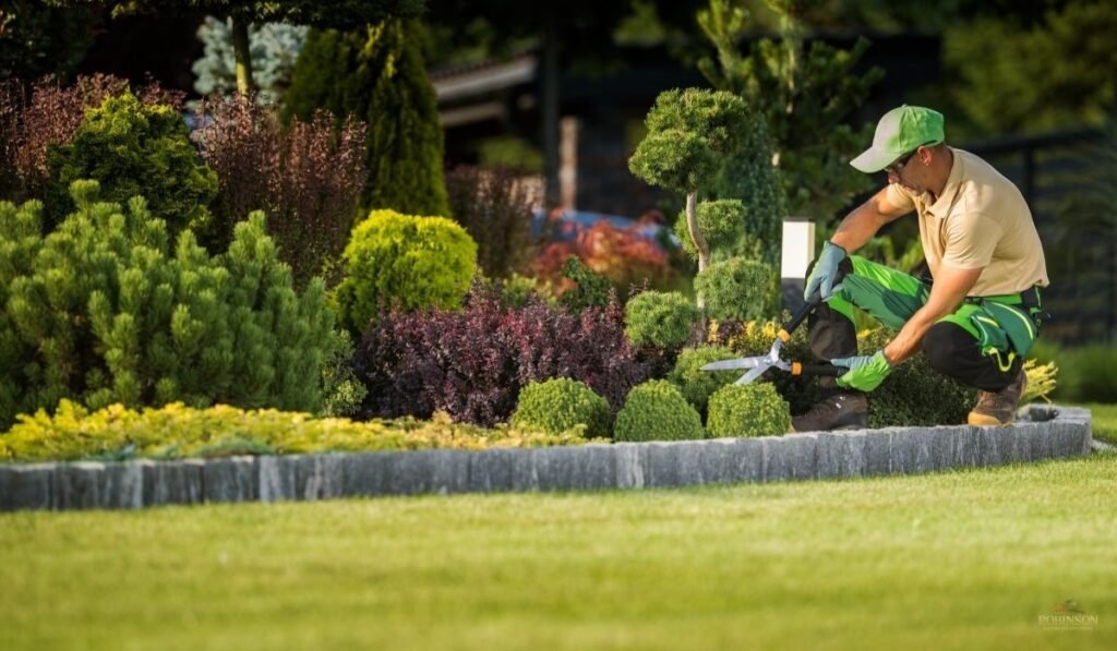 How to Choose the Right Landscaping Team for Your Estate