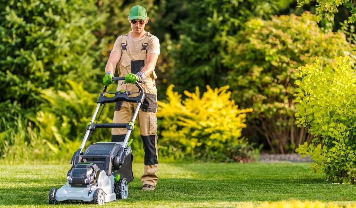 Beyond the Basic Lawn Mowing Cost Calculator in Fort Wayne Estimating Elite Estate Management